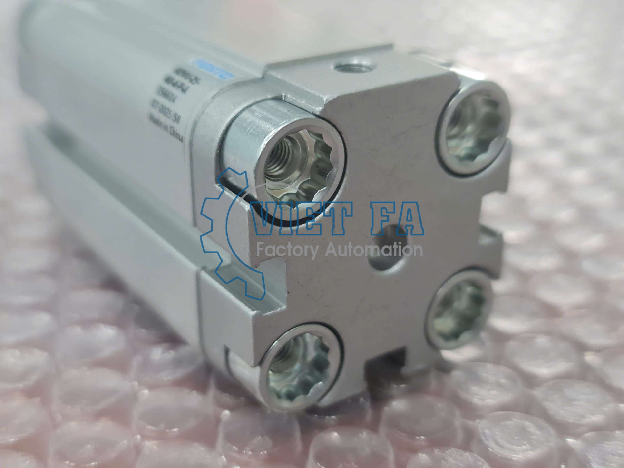 Festo ADVU-16-15-P-A